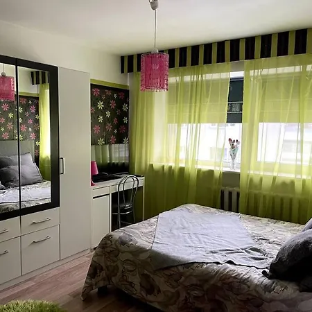 Kena Korter Kesklinnas Ja Ranna Laehedal! Apartmán *