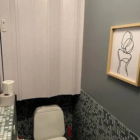 Kena Korter Kesklinnas Ja Ranna Laehedal!